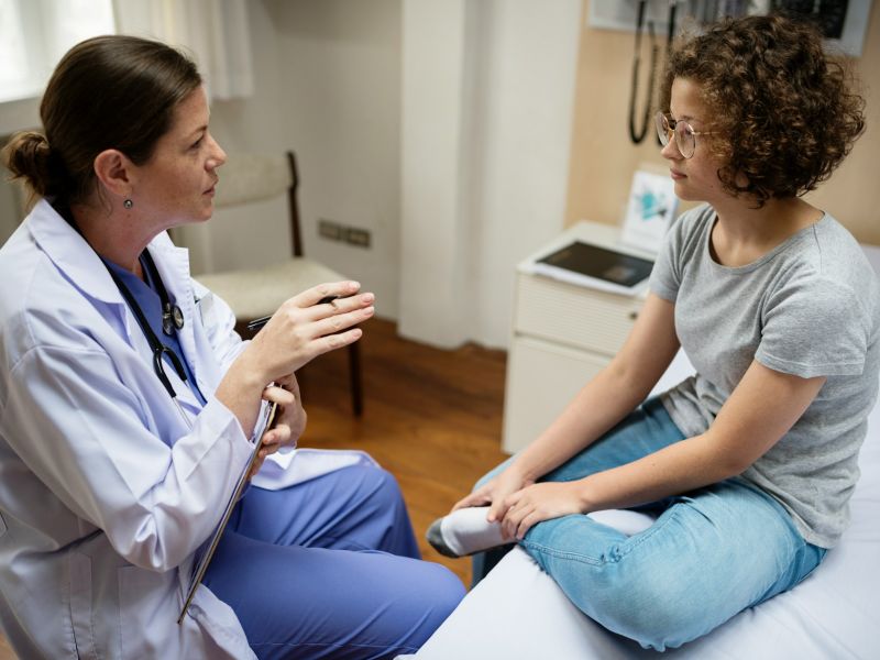 teen in a women's health clinic